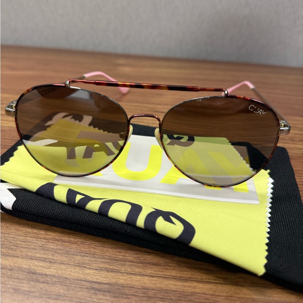 Quay Australia Tortoiseshell/Pink Aviator Sunglasses